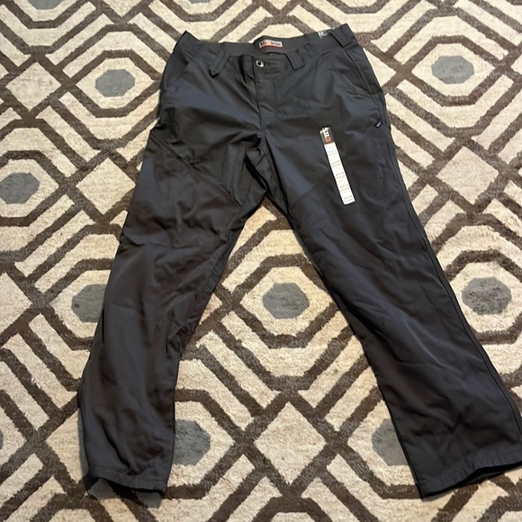 A pair of 5.11 pants never worn new with tags - Picture 1 of 4